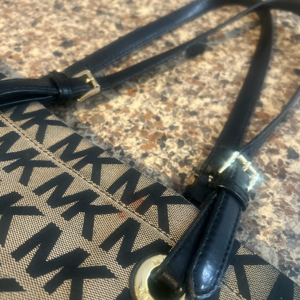 Michael Kors Brown Monogram Tote Handbag - Picture 9 of 12